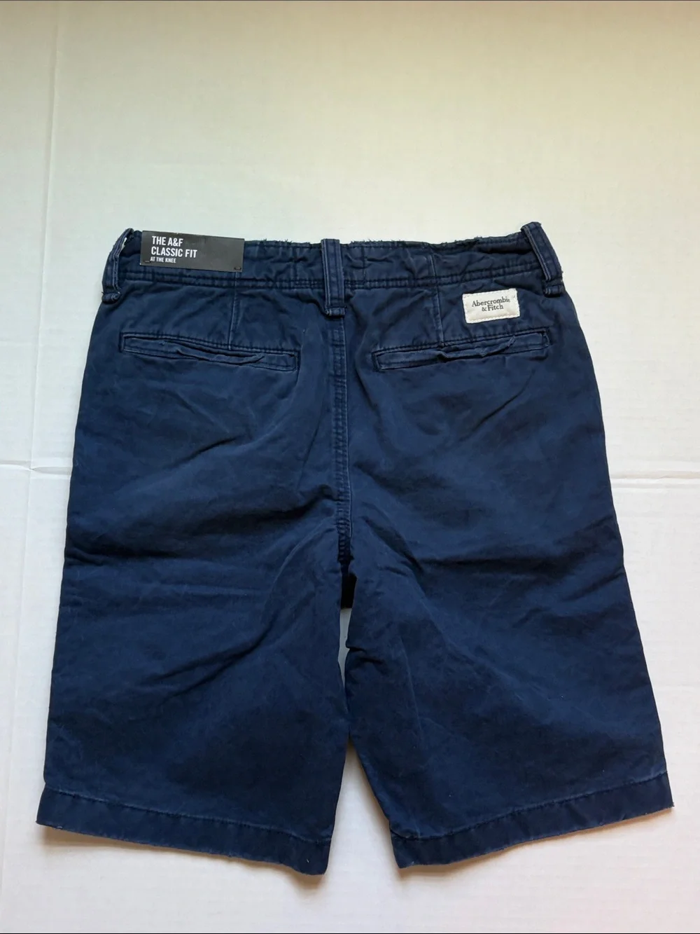 NWT Abercrombie & Fitch Classic Fit At The Knee Shorts